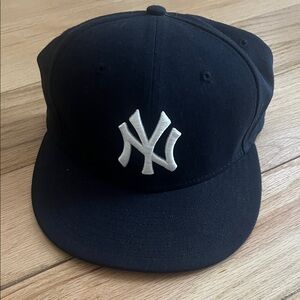 Black New York Yankees Cap